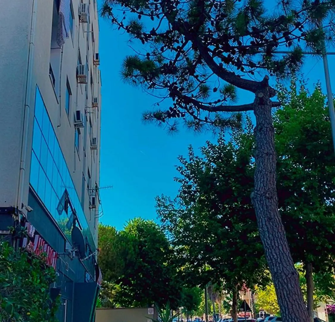 Grei Apartament Durres